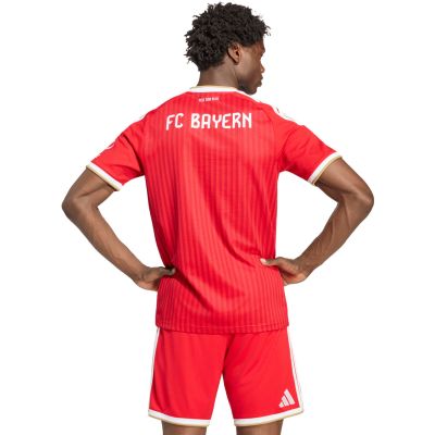 4. adidas FC Bayern Heimtrikot 26/27 rot KQ6513