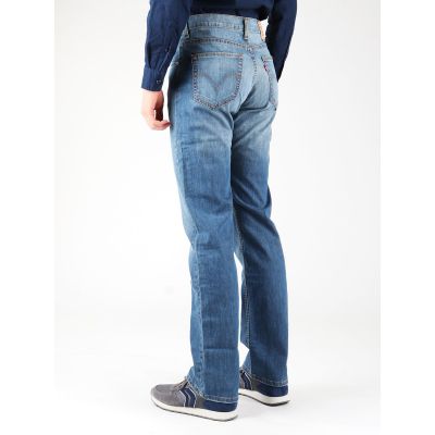 2. Levi`s Jeans 758-0039