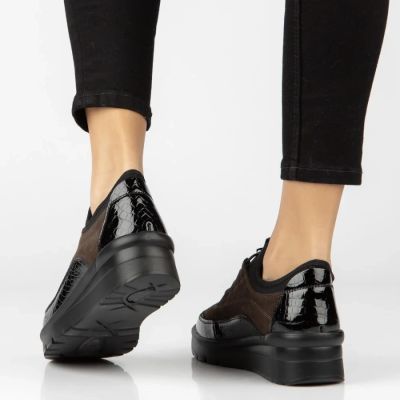 7. braune Keilschuhe aus Wildleder mit Krokodilprägung von Filippo (Modell DP8106)