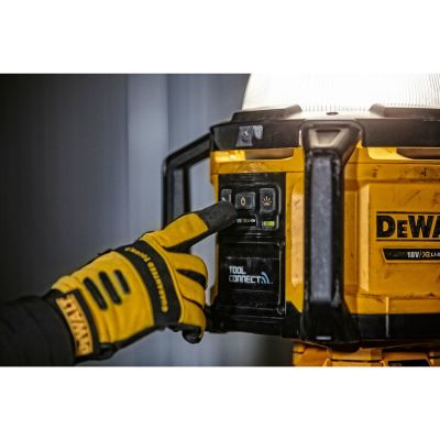5. Kompakte Arbeitsleuchte 18V XR mit 18/54V-Batterie, ohne Batterie