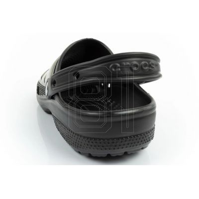 5. Crocs Classic Clog 206624-001