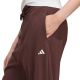 17. adidas Essentials French Terry-Hose mit Bündchen und kleinem Logo für Damen, Braun JX3864