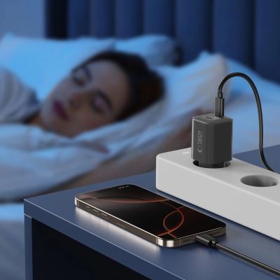 8. Tech-Protect NCM33W 2-Port PD33W/QC3.0 Wandladegerät - schwarz