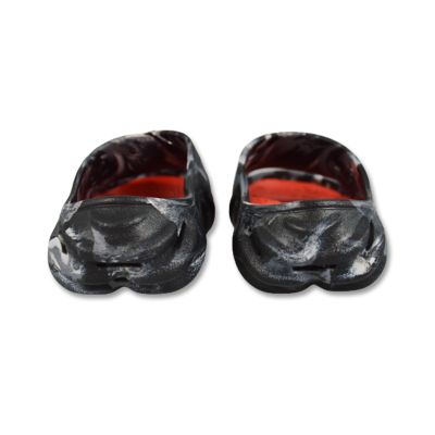 4. Crocs Echo Marbled Slide Pool Clogs in Schwarz/Flame - 208467-0X9