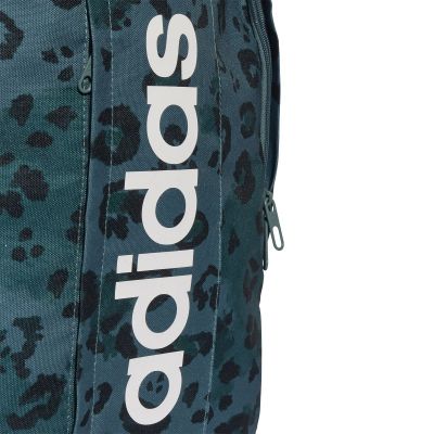 5. adidas GFX JW8662 Rucksack