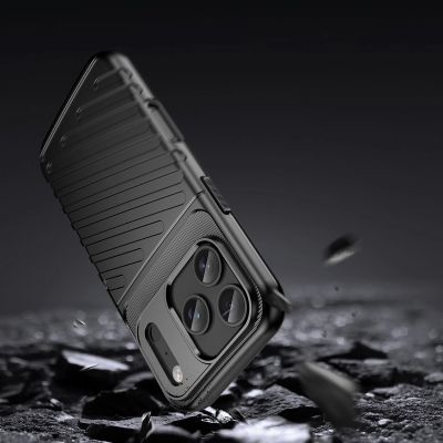 3. Thunder Case für iPhone 17 Pro - Schwarz