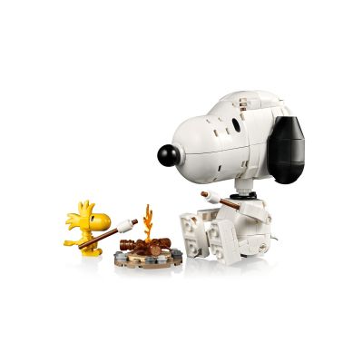 8. LEGO Ideas 21368 – Peanuts: Snoopys Knospe