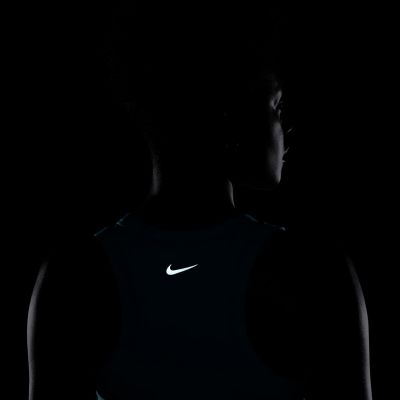 5. Nike Dri-Fit One Fitted Crop W T-Shirt FN2806 345