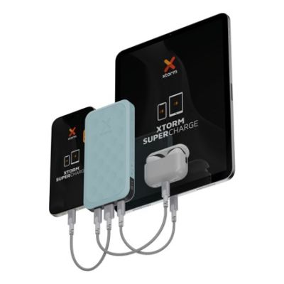 3. Xtorm FS5102U Lithium-Polymer (LiPo) Powerbank 10000 mAh Marine