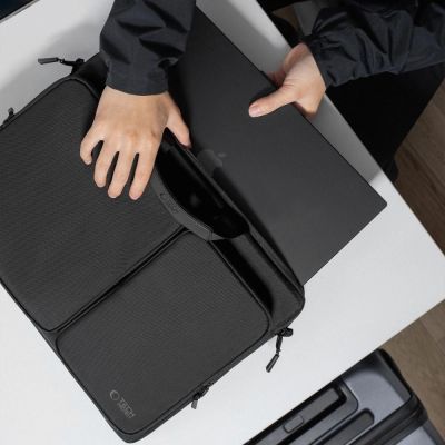 12. Tech-Protect Defender Tasche für 17" Laptop - Schwarz