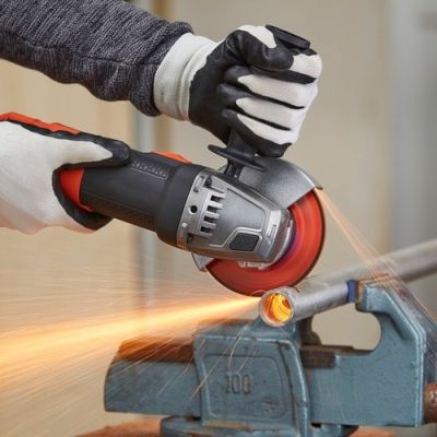 8. BLACK+DECKER BEG220 Winkelschleifer (125 mm)
