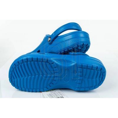 11. Crocs Classic W 10001-4JL Flip-Flops