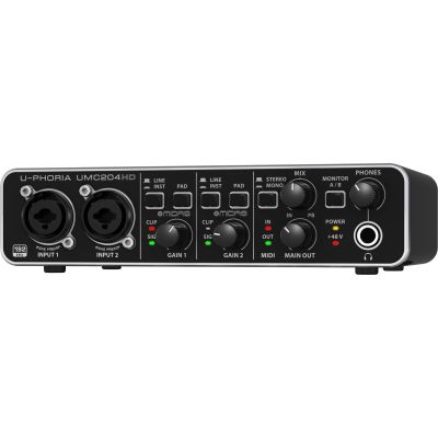 10. Behringer UMC204HD – USB-Audio-Interface