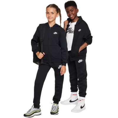 6. Nike Club Fleece Kinder-Sweatshirt Schwarz FD3017 010