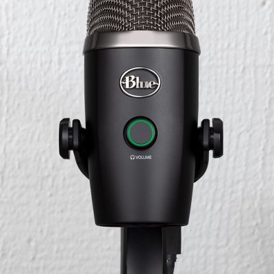6. Blue Microphones Yeti Nano Schwarzes Tischmikrofon