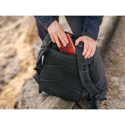 12. 16" Tracer Evo Black 25L Expeditionsrucksack