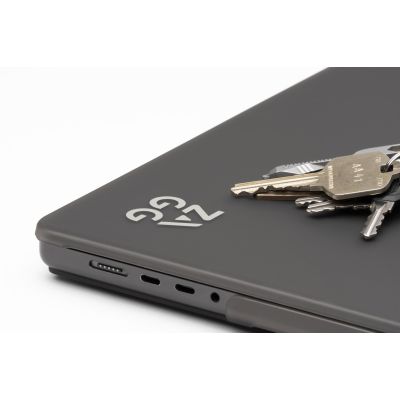 5. ZAGG Hardshell - Schutzhülle für MacBook Air 13" M2 (2022) / M3 (2024) / M4 (2025) (rauchfarben)