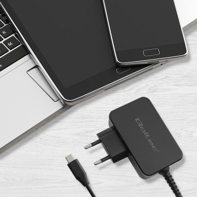 5. QOLTEC GaN-Ladegerät POWER PRO | 1x USB-C | 65 W | 5–20 V | 3–3,25 A | SCHWARZ