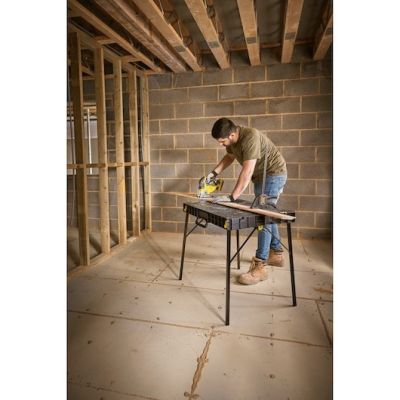 8. Black & Decker STST83492-1 Tragbare Werkbank