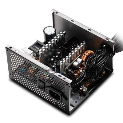 5. XPG PYLON 650W 24-Pin ATX-Netzteilmodul Schwarz