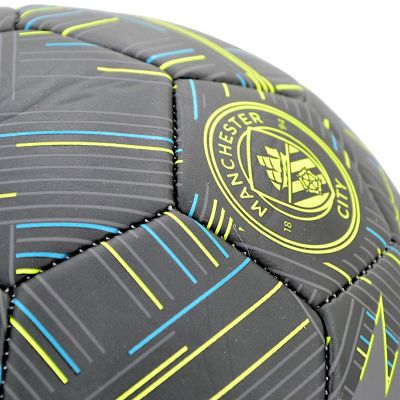 6. Manchester City Auswärts Deluxe Fußballset für die 5. Klasse