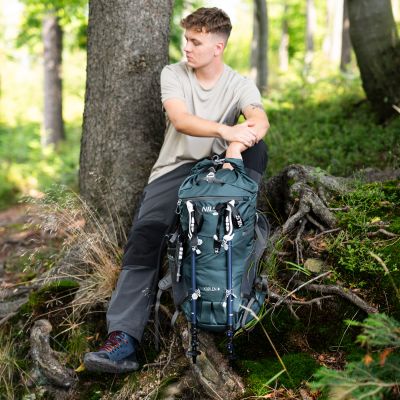 9. NC1938 GRÜNER KJOLEN TOURISTENRUCKSACK 40L NILS CAMP