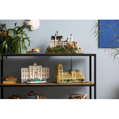 10. LEGO Architecture 21063 Schloss Neuschwanstein