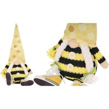 SQUARE GNOME SITTING BEE 35+6CM IN SNEAKERS SNEAKER FRÜHLINGSDEKORATION