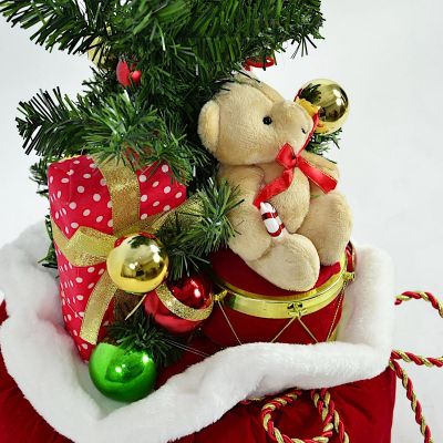 3. Dekorativer Weihnachtsbaum 60 cm mit 25 LEDs und Timer – Teddybär