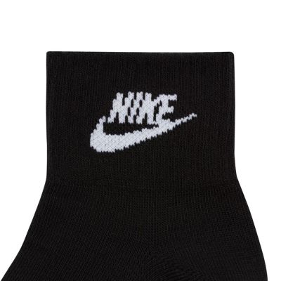 5. Nike Nsw Everyday Essential AN DX5074 010 Socken