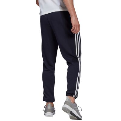 16. adidas Essentials Tapered Elastic Cuff 3-Streifen-Hose M GK8830