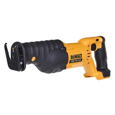 7. DeWalt DCS380N-XJ Säbelsäge