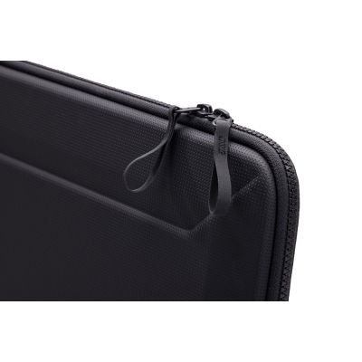 6. Thule MacBook-Hülle | Passend für bis zu 16 Zoll | Schwarz