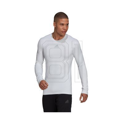 5. adidas TechFit Warm T-Shirt M H23121