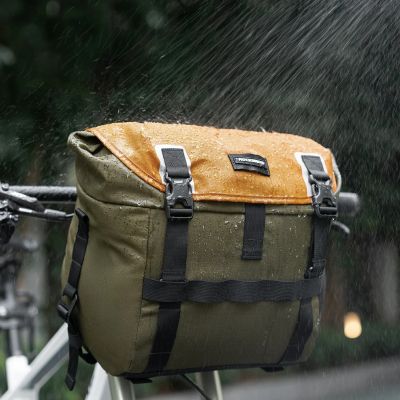 7. Rockbros W019 Lenkertasche für Fahrräder, 13,5–24 l – Grün-Orange
