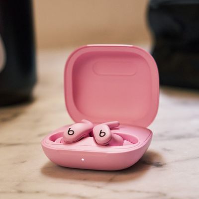 5. Apple Powerbeats Fit Kabellose Trainingskopfhörer mit Geräuschunterdrückung und ultimativem Halt – Power Pink
