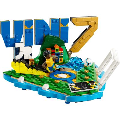 3. LEGO Editions 43027 - Vini Jr. - Football Moments
