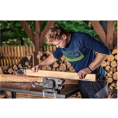 7. Bandschleifer 900 W, 75 x 533 mm