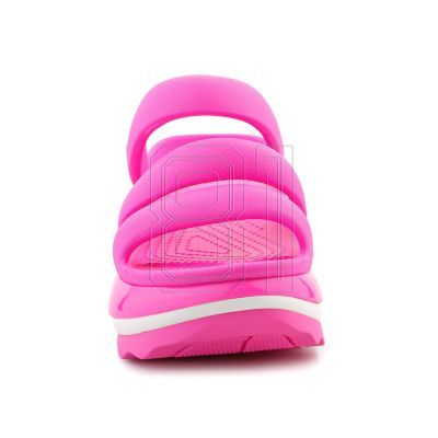 3. Crocs Mega Crush Flip-Flops mit drei Riemen 209842-6TW 