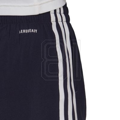 4. adidas Woven 3-Streifen Shorts W GT0188