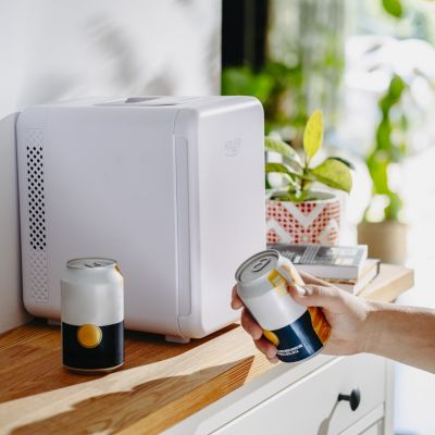 15. ADLER AD 8084w Minikühlschrank weiß