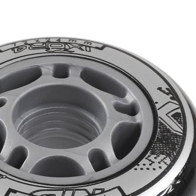 11. PU 70x24 82A SCHWARZE ROLLEN (4 Stk.) NILS EXTREME