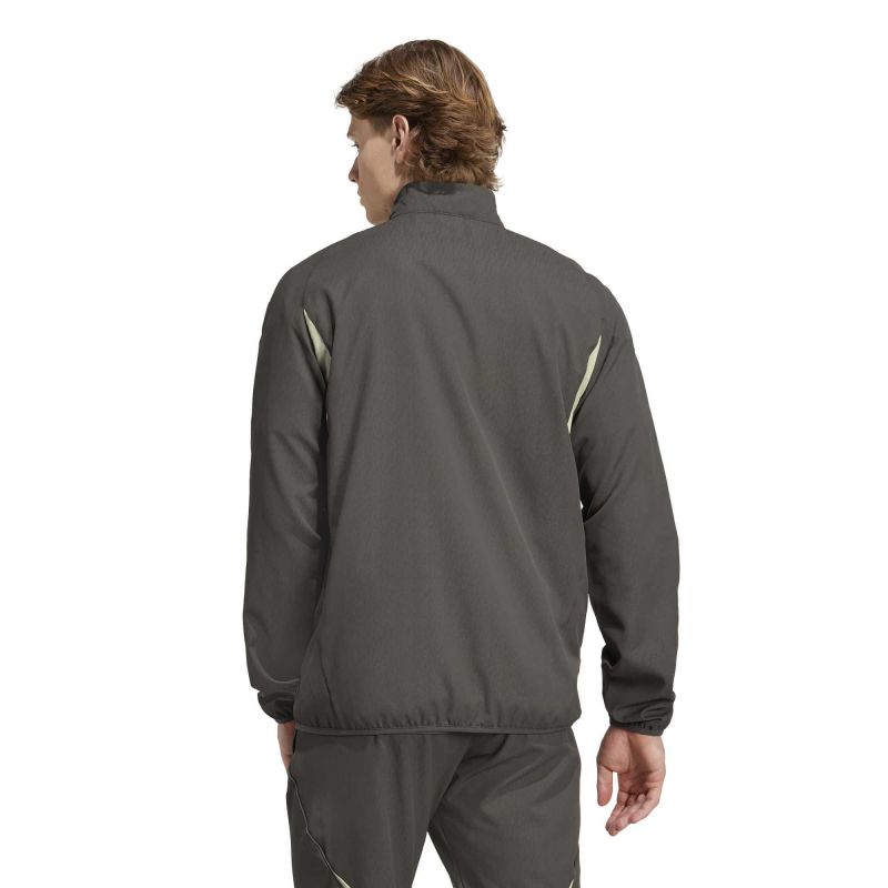 2. Adidas Real Madrid Jacke M JP3995