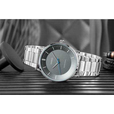 6. Herrenuhr CASIO MTP-VT04D-8EDF + Box