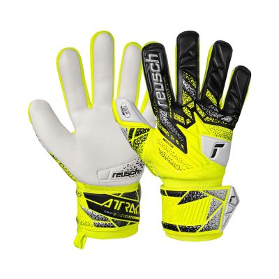 8. Reusch Attrakt Grip Jr 5572815 2014 Torwarthandschuhe