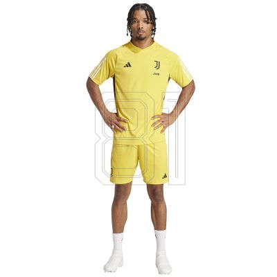 10. adidas Juventus Trainings-T-Shirt JSY M IQ0875