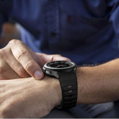 4. Tech-Protect Silikonband für Samsung Galaxy Watch 4/5/5 Pro/6/7/FE – Schwarz