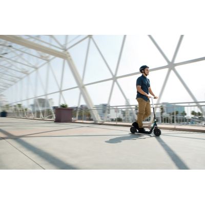 11. Razor A5 Air Scooter 13073005 (Schwarz)