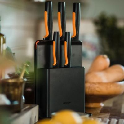 4. Fiskars Functional Form 6-teiliger Messerblock mit Löchern