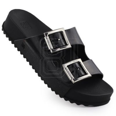 7. Zaxy RR285058 W INT2135C Flip-Flops